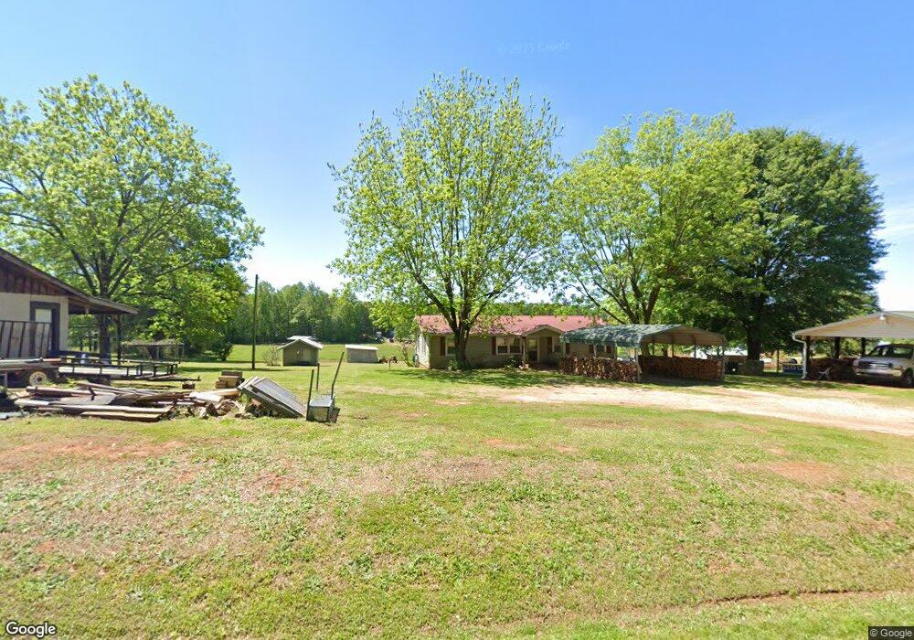 576 Queen Rd, Gillsville, GA 30543 - photo 1