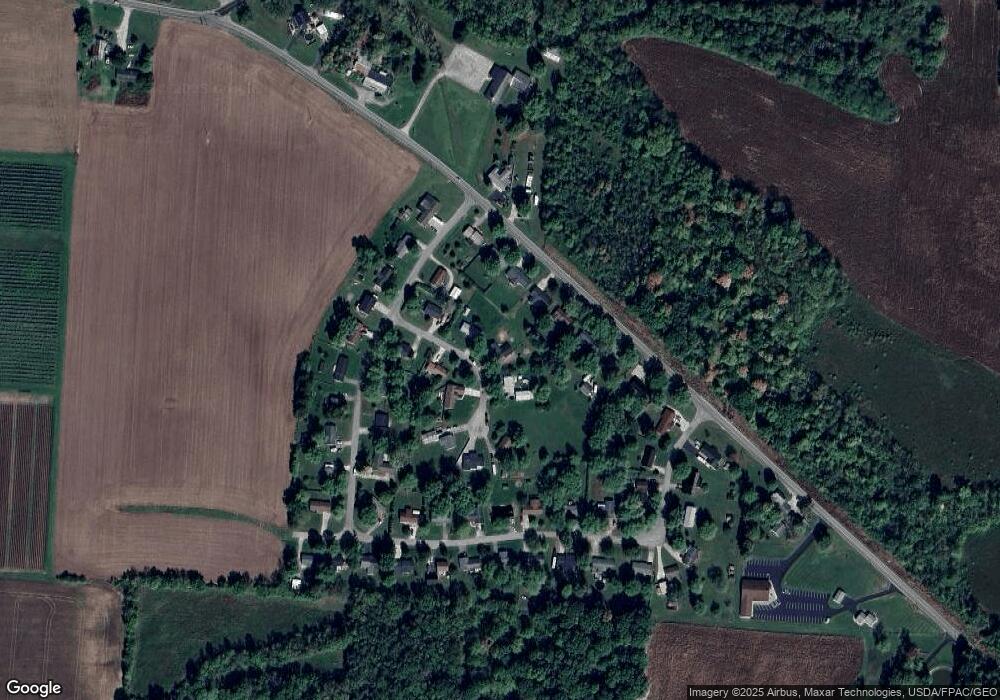 6492 Mckinley Ct, Circleville, OH 43113 - photo 1