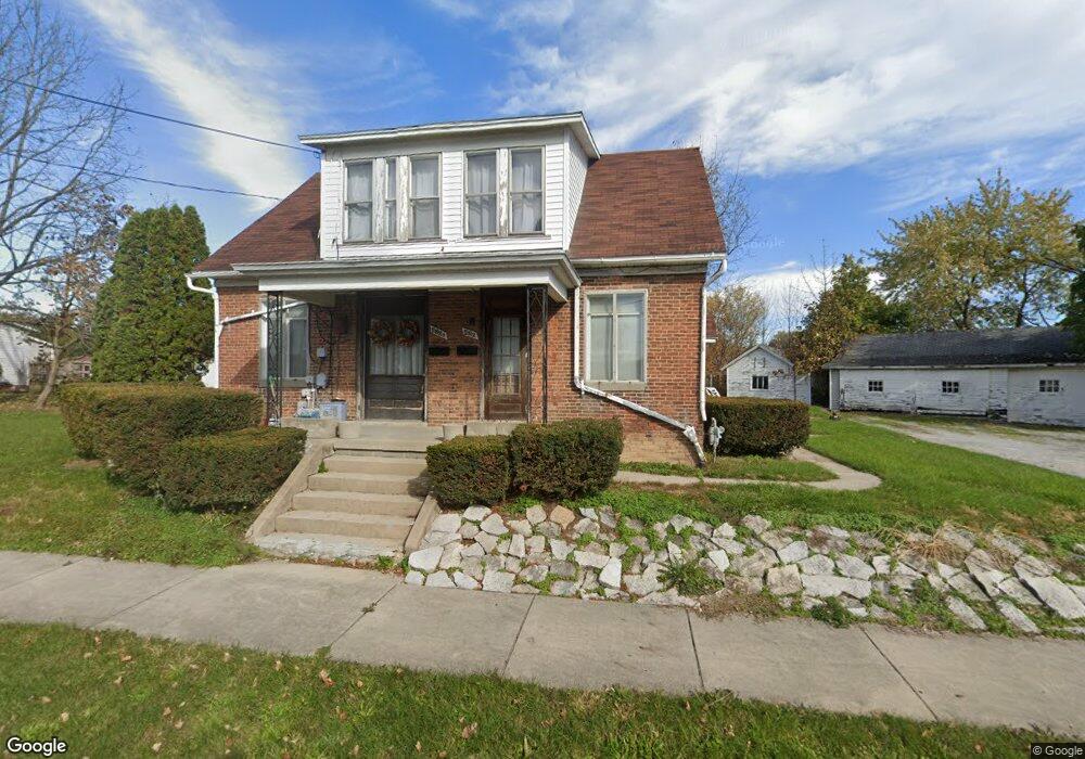 426 Defiance St, Wapakoneta, OH 45895 - photo 1