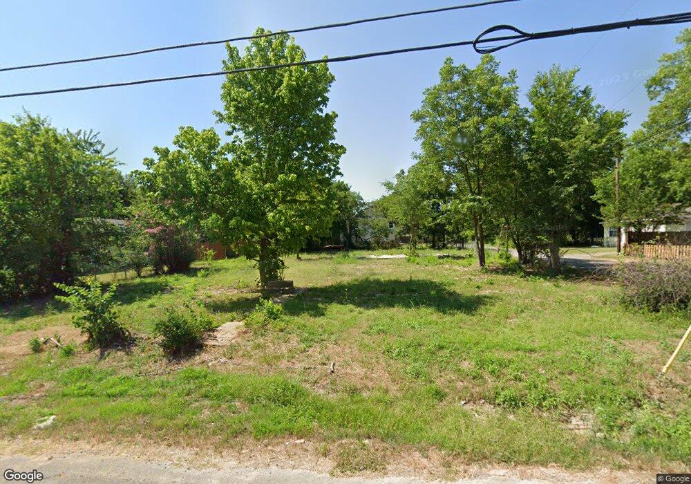 419 S 4th St, Bonham, TX 75418 - photo 1