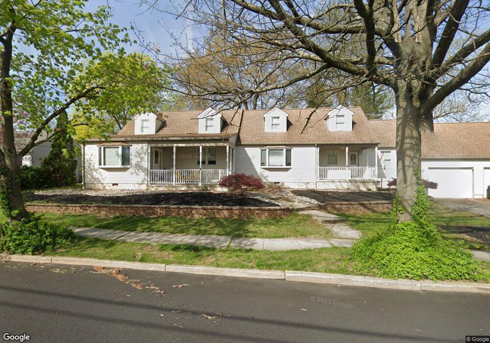 100 S Lippincott Ave, Maple Shade, NJ 08052 - photo 1