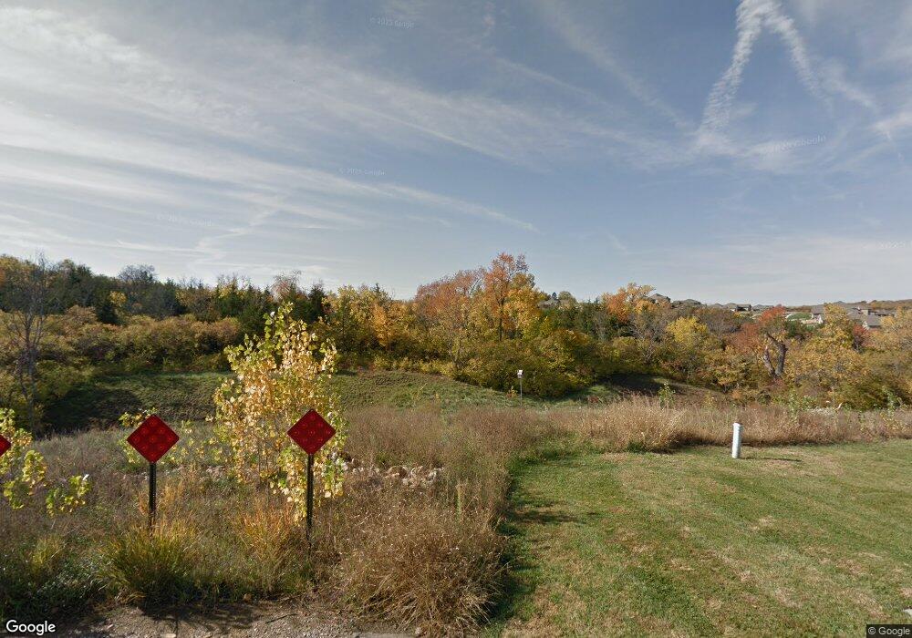 4819 SW Shenandoah Rd, Topeka, KS 66610 - photo 1