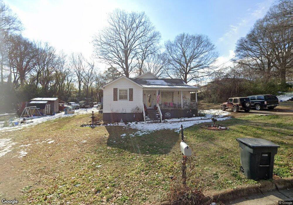 409 Virginia Ave, Florence, AL 35630 - photo 1