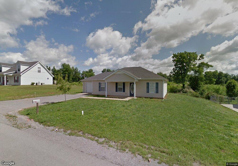 304 Cottonwood Dr, Shelbyville, TN 37160 - photo 1