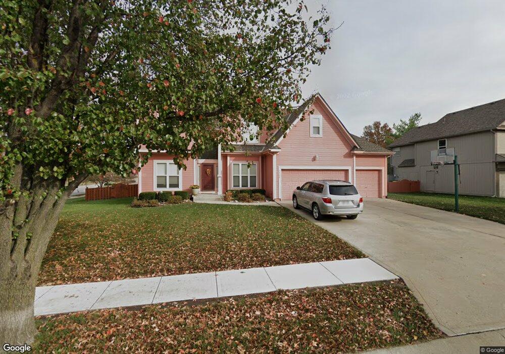 5305 Payne St, Shawnee, KS 66226 - photo 1