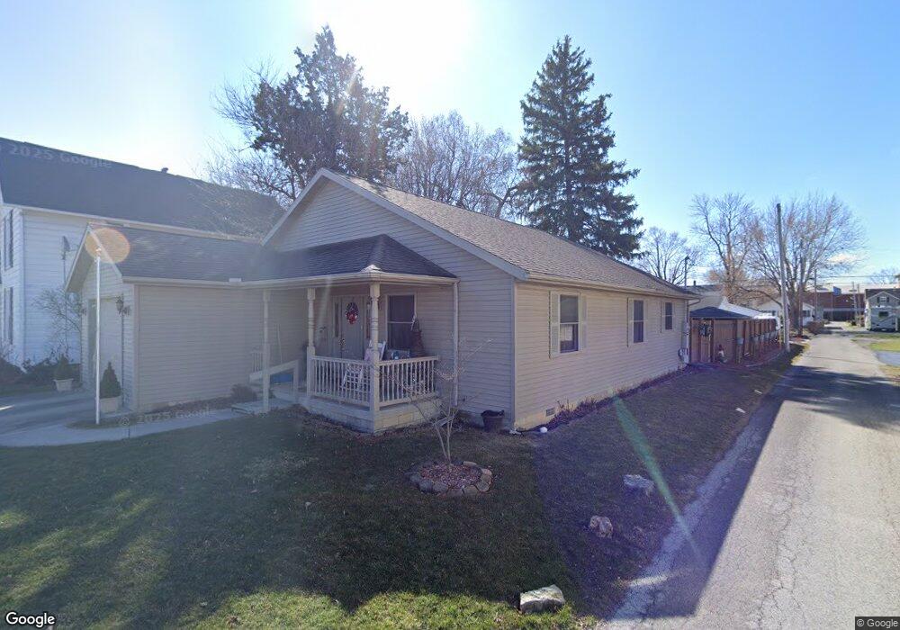 213 Locust St, Findlay, OH 45840 - photo 1