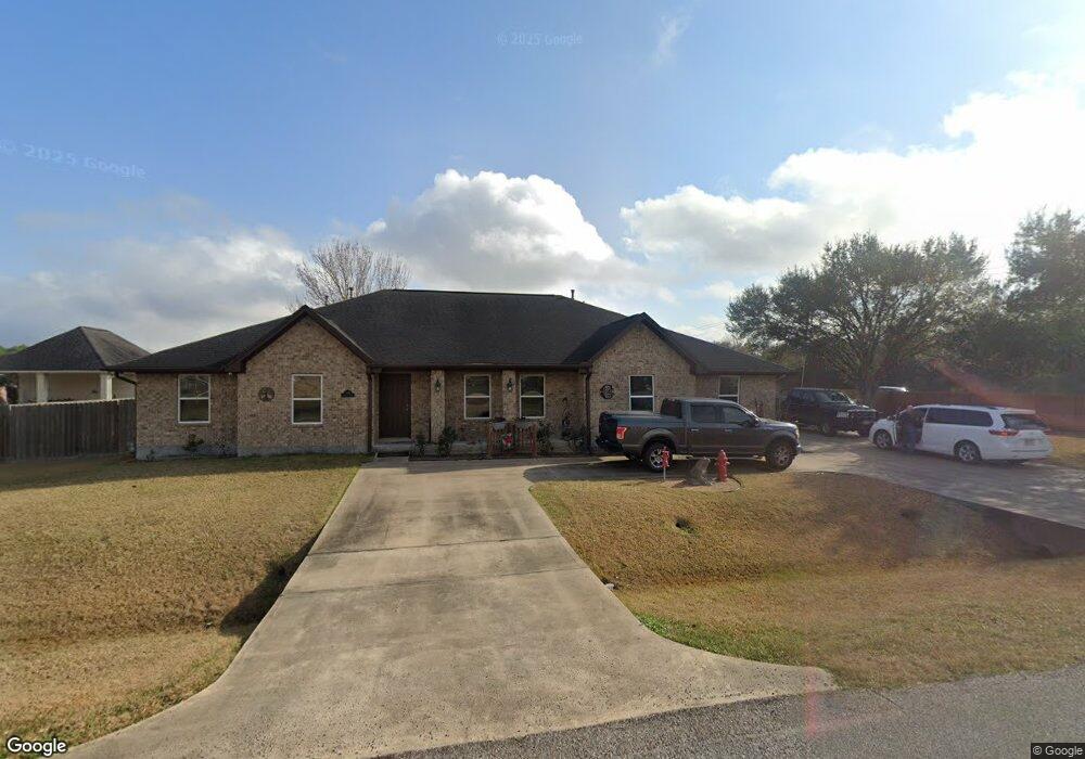 3359 Clearwood Cir, Alvin, TX 77511 - photo 1