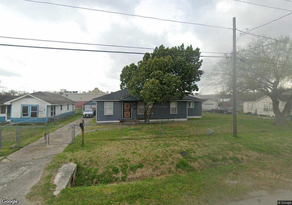 724 Duff Ln, Houston, TX 77022 - photo 1