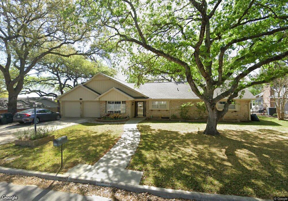 112 Oakridge Dr, San Marcos, TX 78666 - photo 1