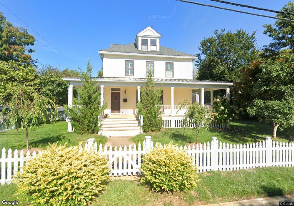 818 Park Ave, Falls Church, VA 22046 - photo 1