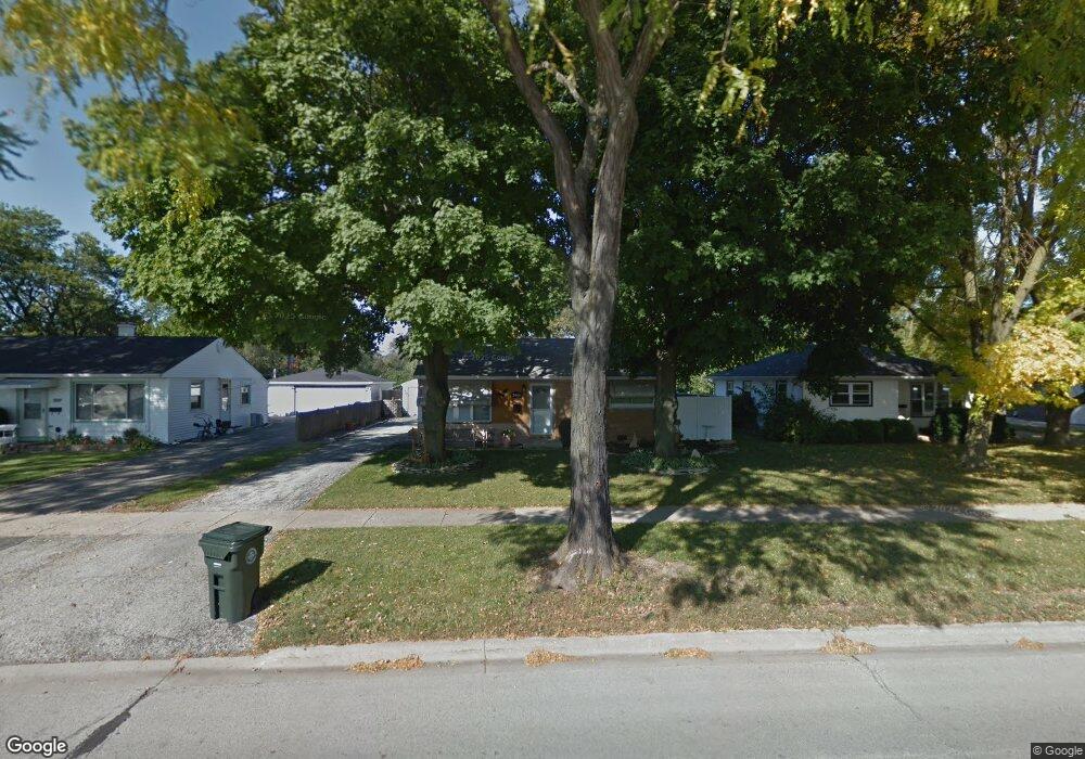 2406 Kirchoff Rd, Rolling Meadows, IL 60008 - photo 1