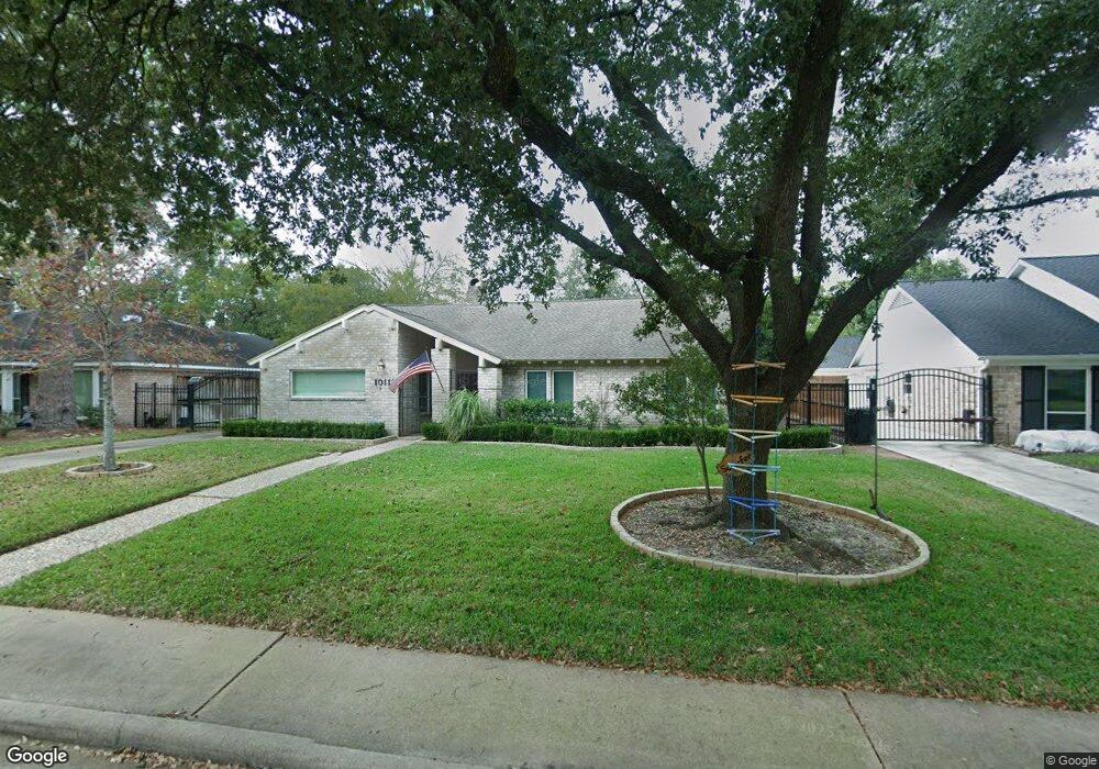 10110 Inwood Dr, Houston, TX 77042 - photo 1