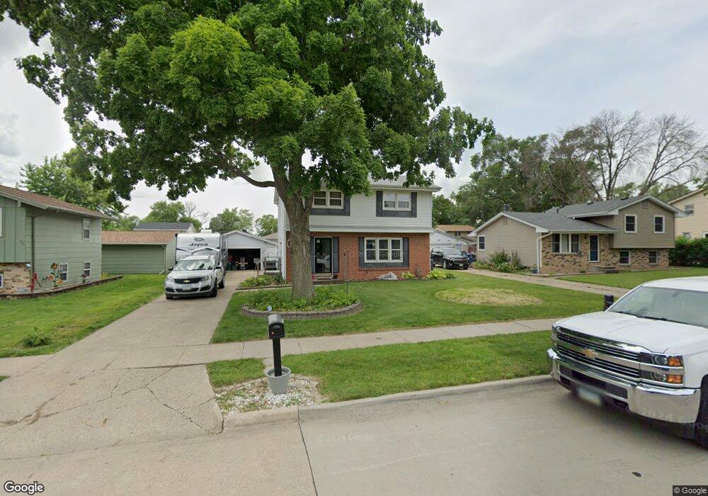 4018 E 24th Ct, Des Moines, IA 50317 - photo 1