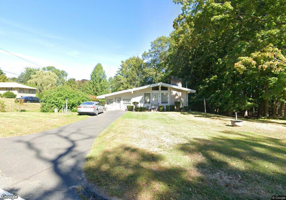 70 Cayenne St, West Springfield, MA 01089 - photo 1