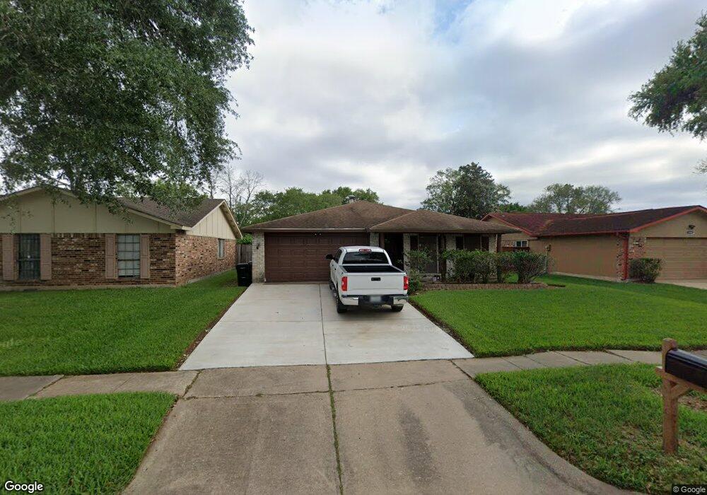 6106 W Ridgecreek Dr, Houston, TX 77053 - photo 1