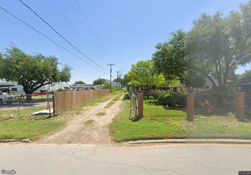 805 E Ferguson St, Pharr, TX 78577 - photo 1