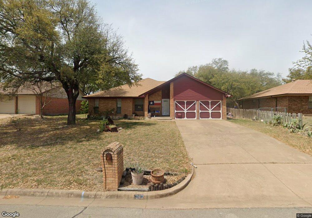 207 Oakridge Dr, Weatherford, TX 76086 - photo 1