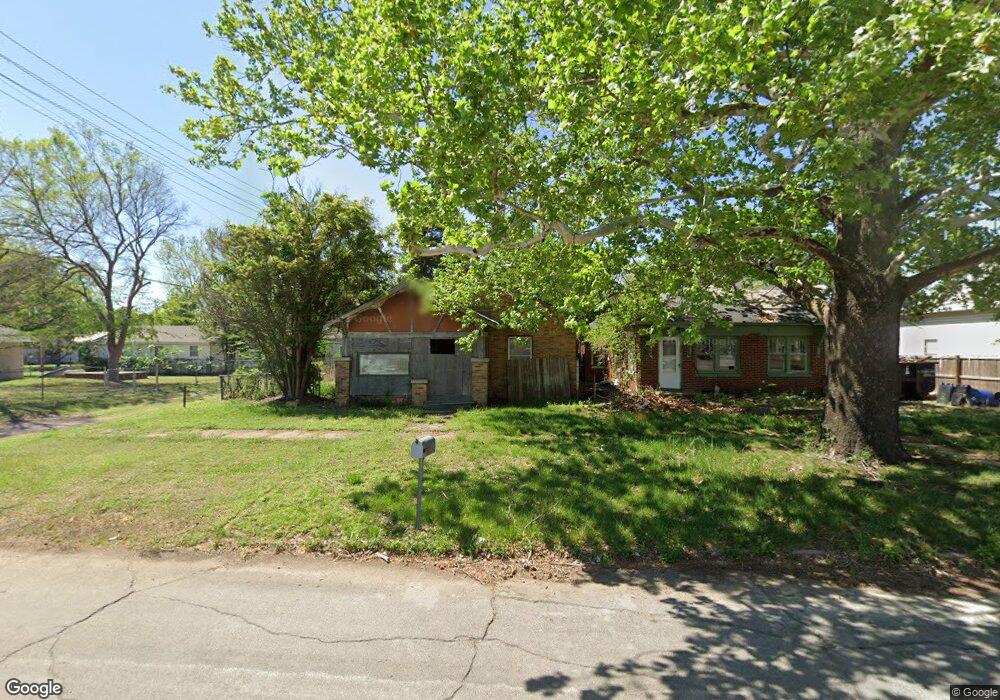 706 W Maple Ave, Duncan, OK 73533 - photo 1