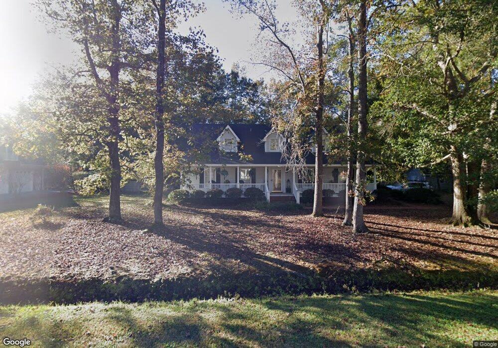 701 E Hayes St, Burgaw, NC 28425 - photo 1