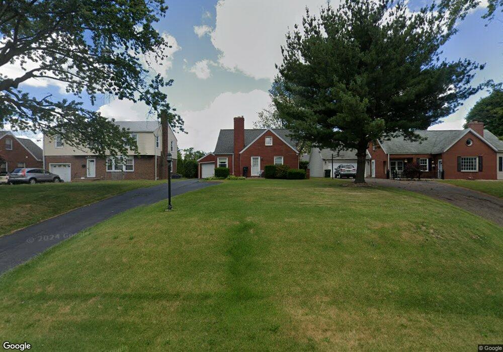 1127 Spangler Rd NE, Canton, OH 44714 - photo 1