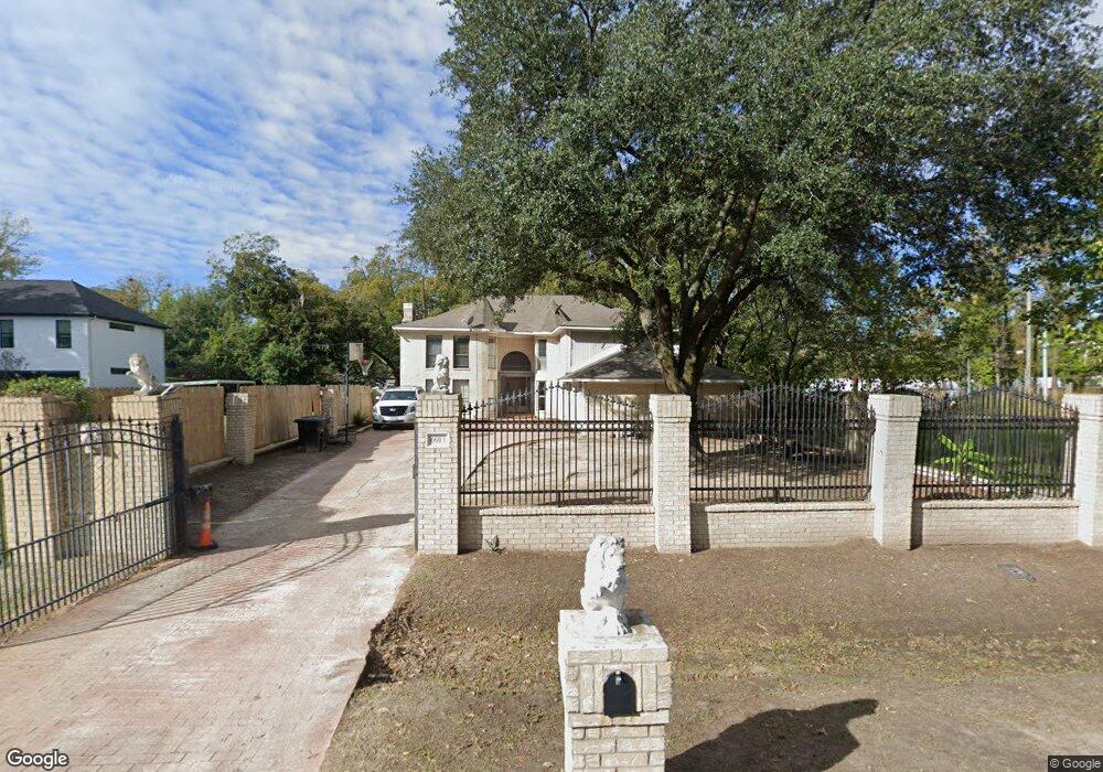 6913 Covington Dr, Houston, TX 77091 - photo 1