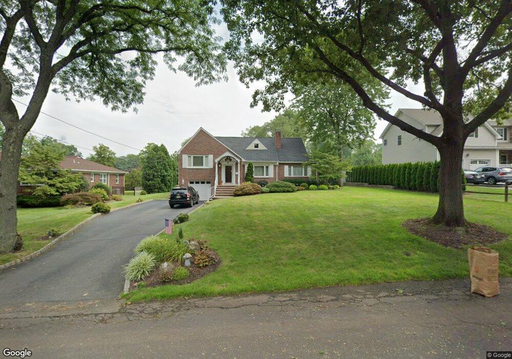 14 Briarheath Ln, Clark, NJ 07066 - photo 1