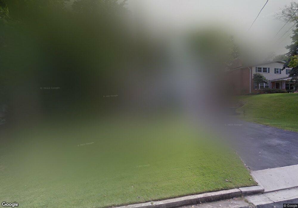 7205 Regent Dr, Alexandria, VA 22307 - photo 1