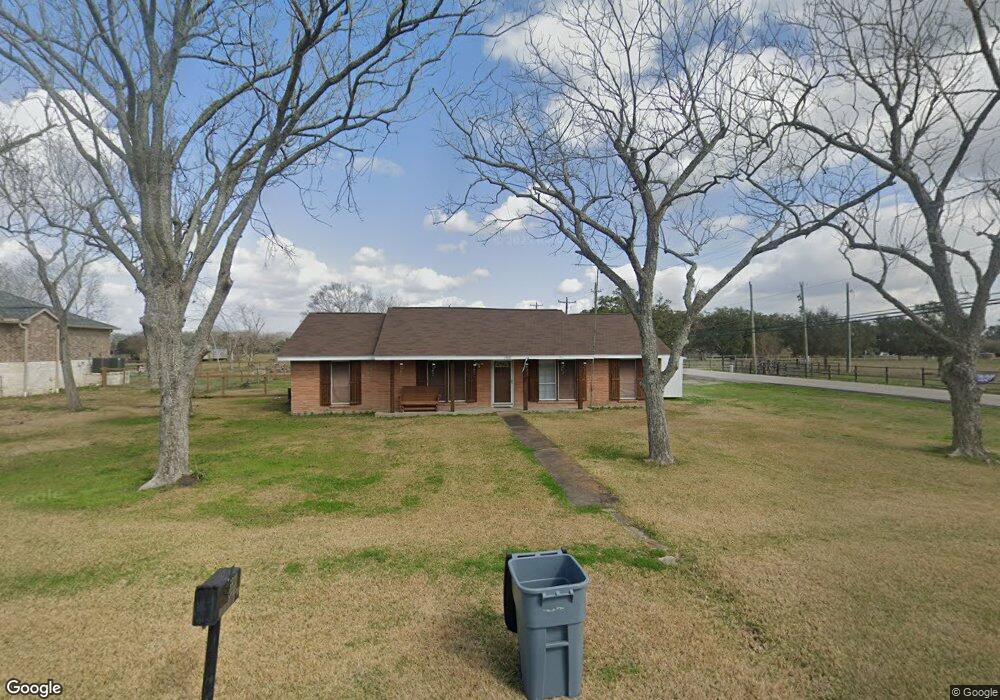 15931 Spinks Rd, Alvin, TX 77511 - photo 1