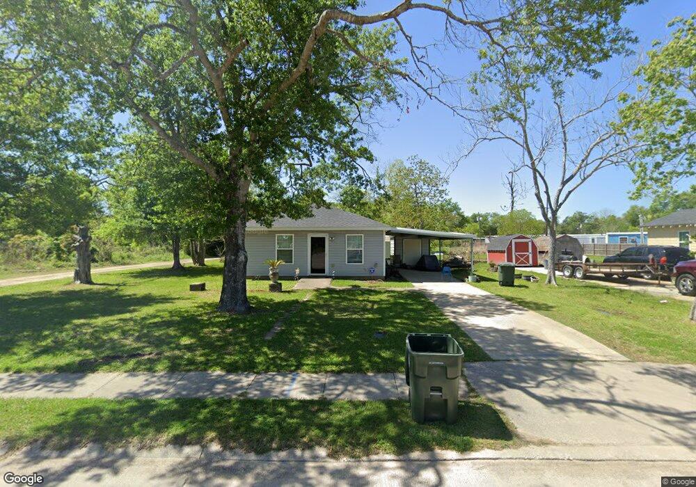 1752 6th Ave, Lake Charles, LA 70601 - photo 1