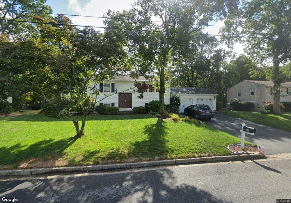 82 Acorn Ln, West Warwick, RI 02893 - photo 1