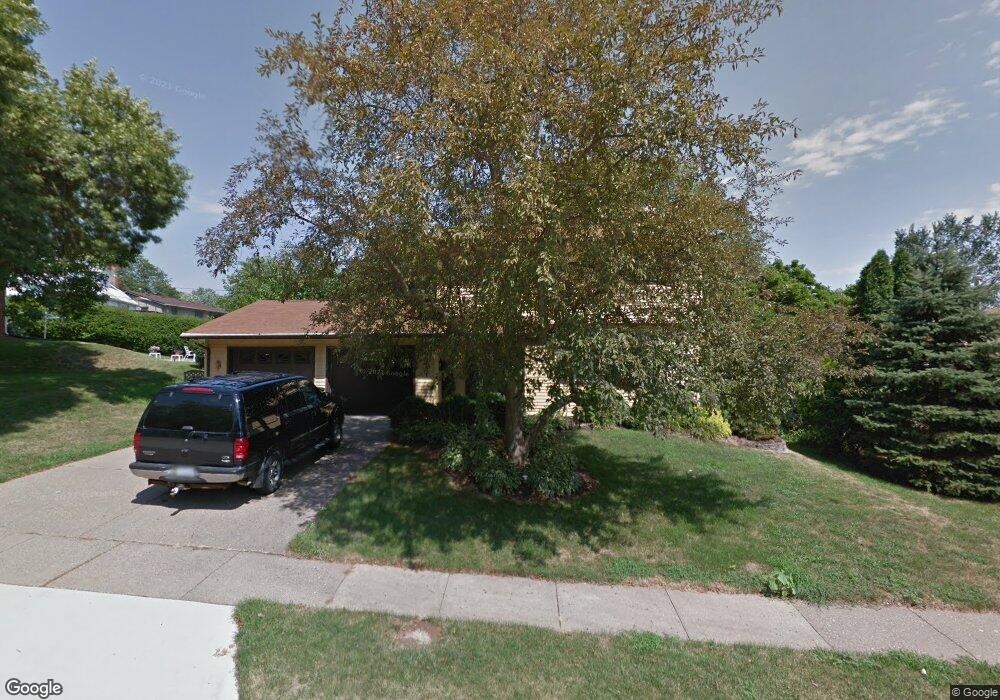 2809 Sycamore Terrace, Bettendorf, IA 52722 - photo 1