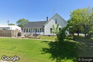 504 W Dogwood St, Dahlgren, IL 62828