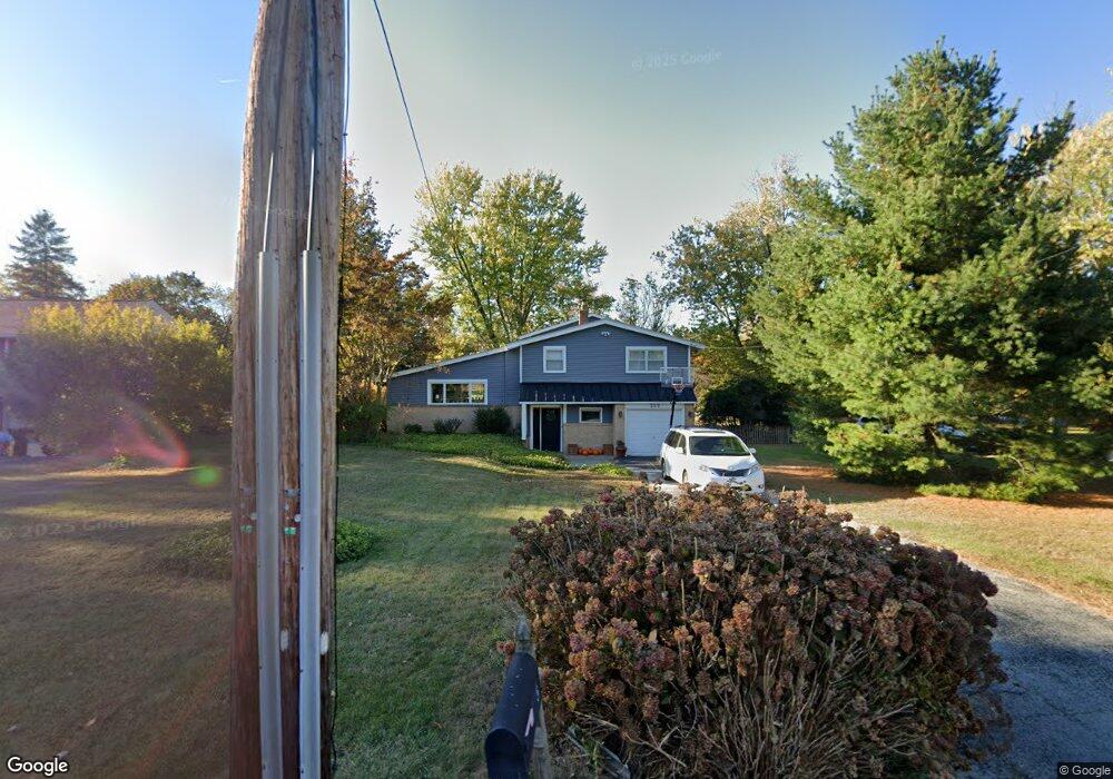 325 Old State Rd, Berwyn, PA 19312 - photo 1