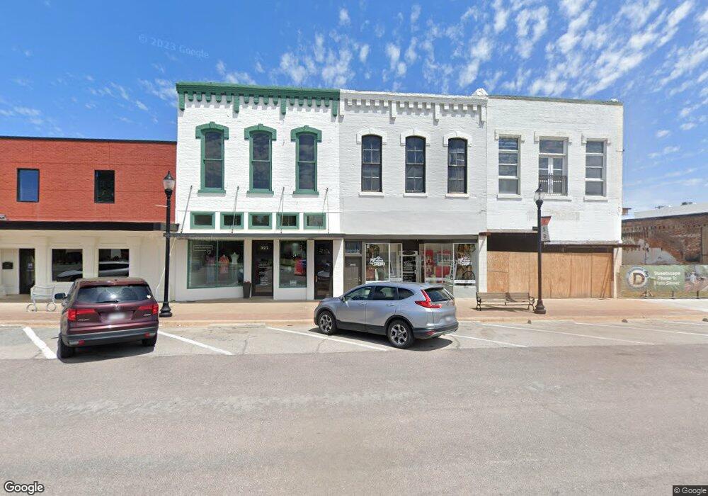 327 W Main St, Denison, TX 75020 - photo 1