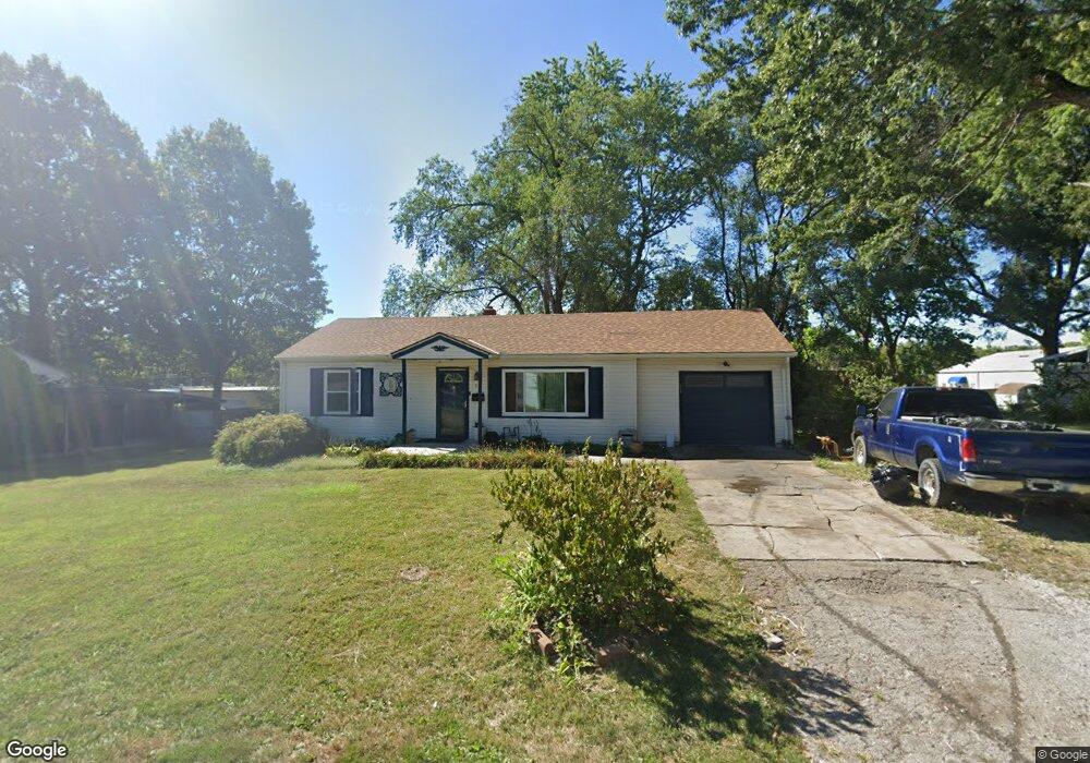904 NW Zaun Ave, Blue Springs, MO 64015 - photo 1