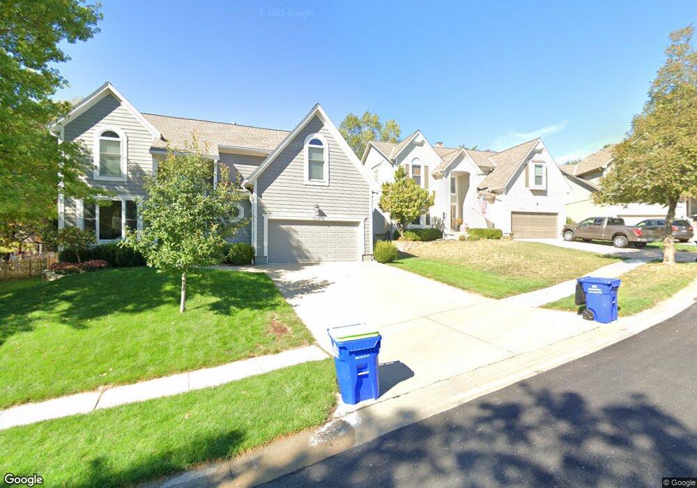 7232 Widmer Rd, Shawnee, KS 66216 - photo 1