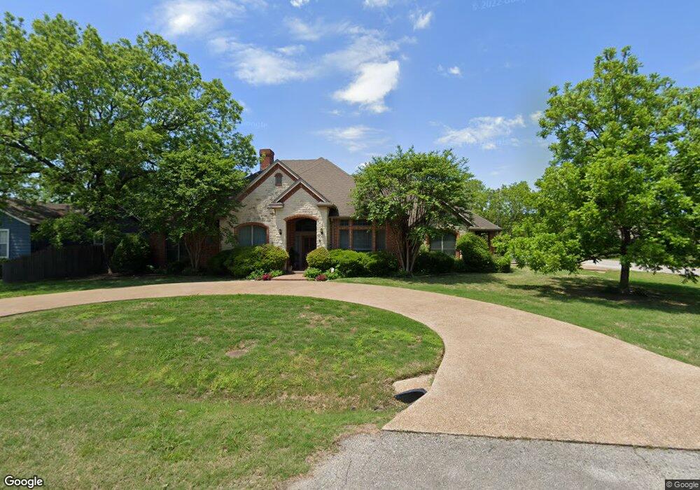 608 E Waco St, Ennis, TX 75119 - photo 1