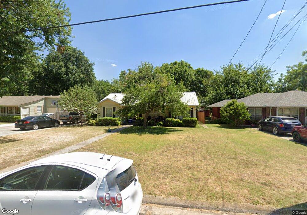 210 E Tennie St, Gainesville, TX 76240 - photo 1