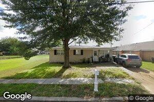 2813 Lyndell Dr, Chalmette, LA 70043