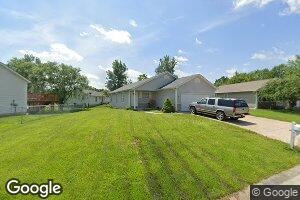 210 Derek Dr, Hawk Point, MO 63349