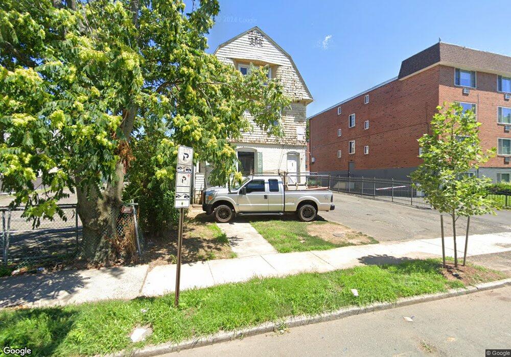 282 Laurel St, Hartford, CT 06105 - photo 1