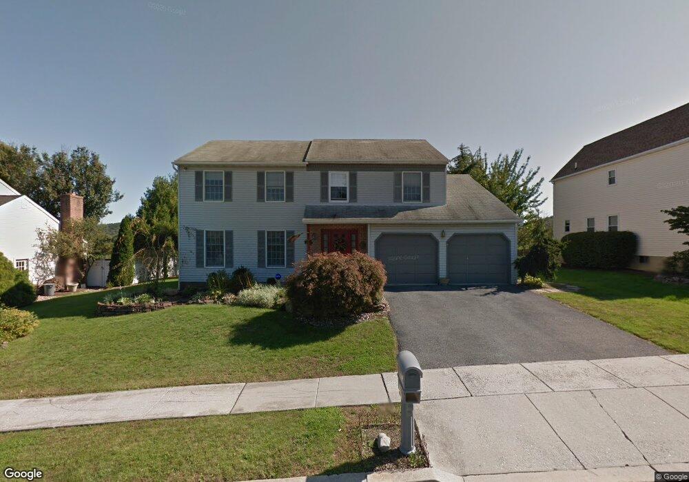 29 Flint Ridge Dr, Reading, PA 19607 - photo 1