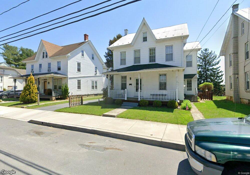 366 E Jackson St, New Holland, PA 17557 - photo 1
