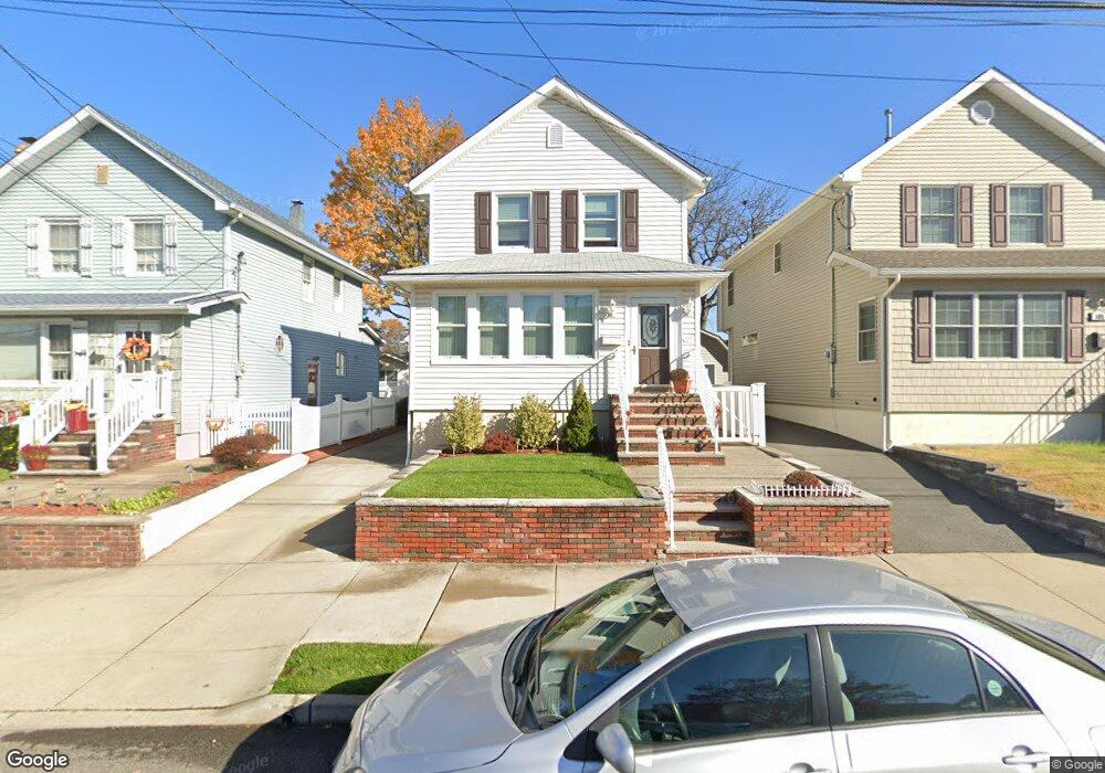 483 Roosevelt Ave, Lyndhurst, NJ 07071 - photo 1