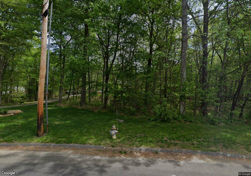 4 Rolling Brook Ln, Shelton, CT 06484 - photo 1