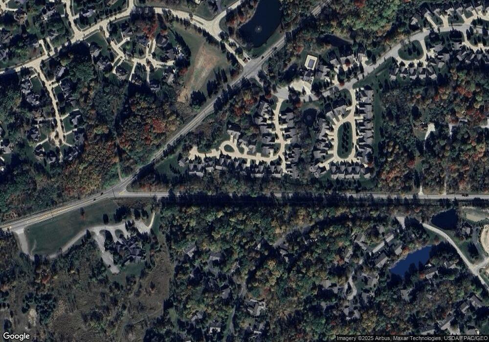 709 Elmwood Point unit 18, Aurora, OH 44202 - photo 1