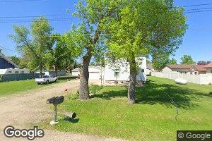 213 8th St, Ipswich, SD 57451