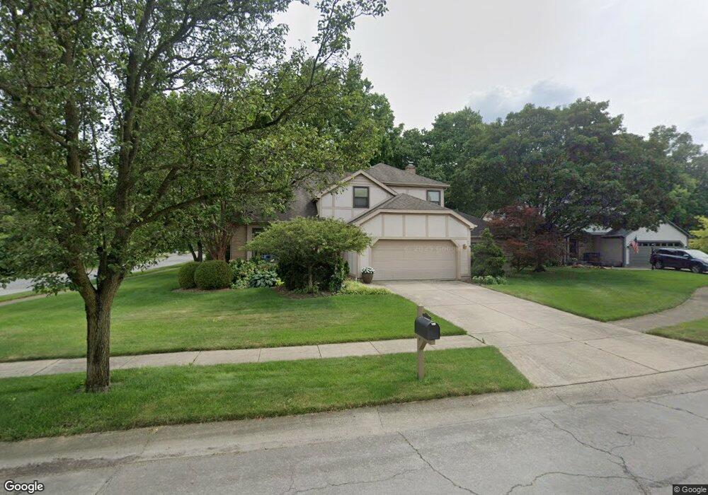 1575 Griffith Ct, Columbus, OH 43235 - photo 1