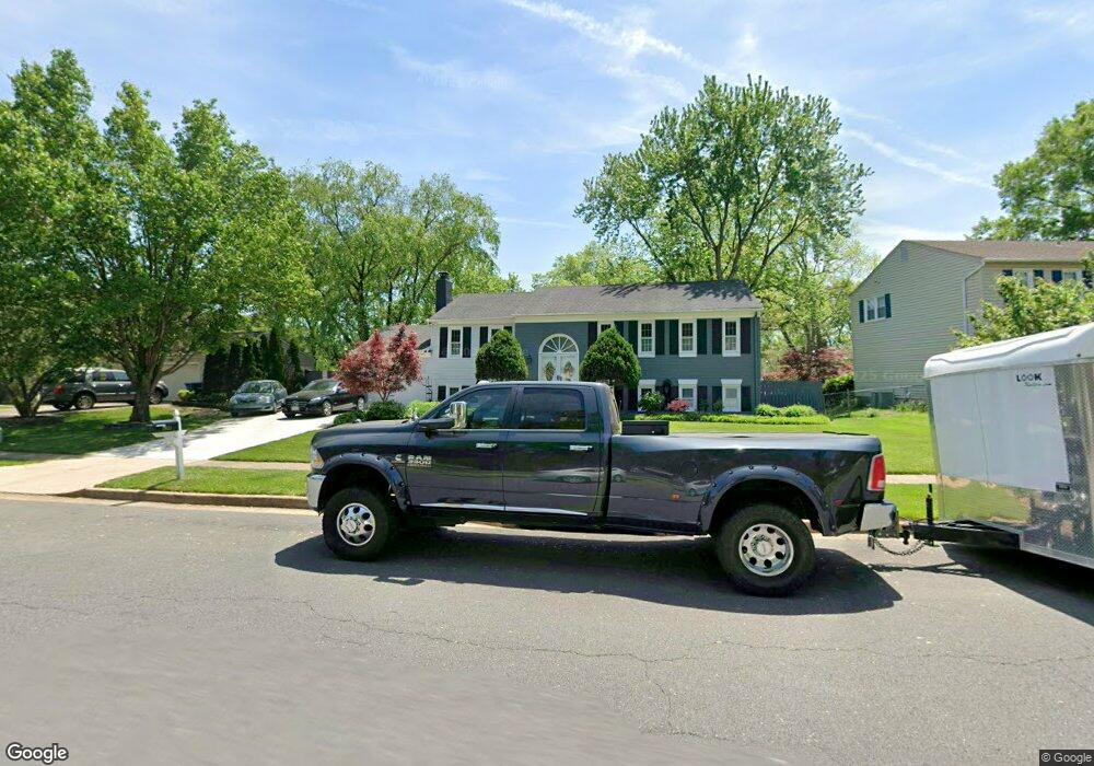 7921 Lake Pleasant Dr, Springfield, VA 22153 - photo 1