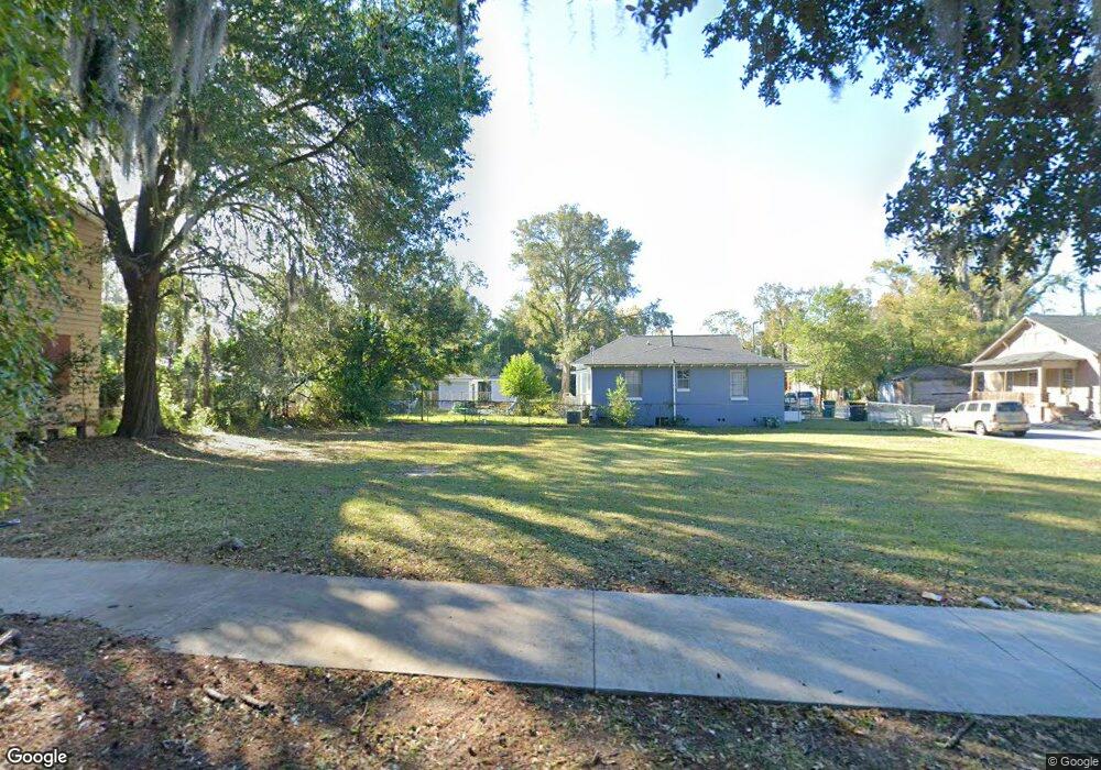811 W 37th St, Savannah, GA 31415 - photo 1